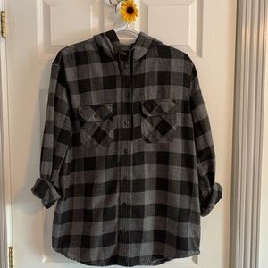 BlueNotes Black and White Button Up Shirt